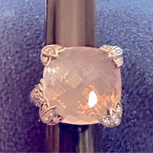 Beautiful Judith Ripka rose quartz ring